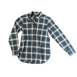 JCrew Classic “boy” button up. 99% cotton.
